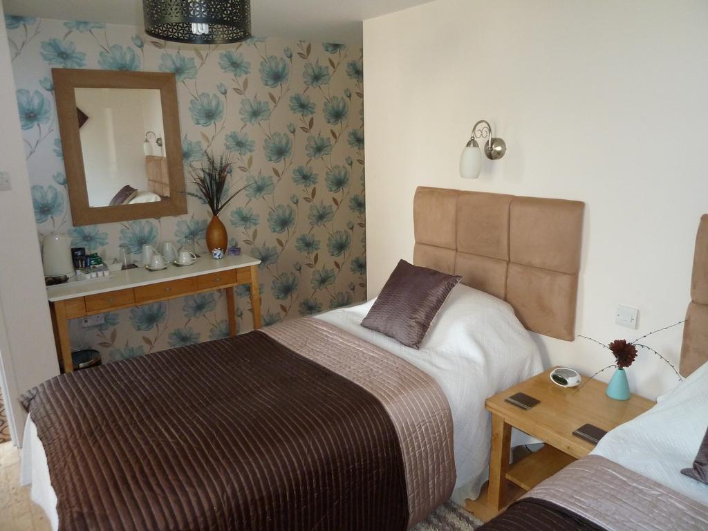 The Willows Guest House Takeley Kültér fotó