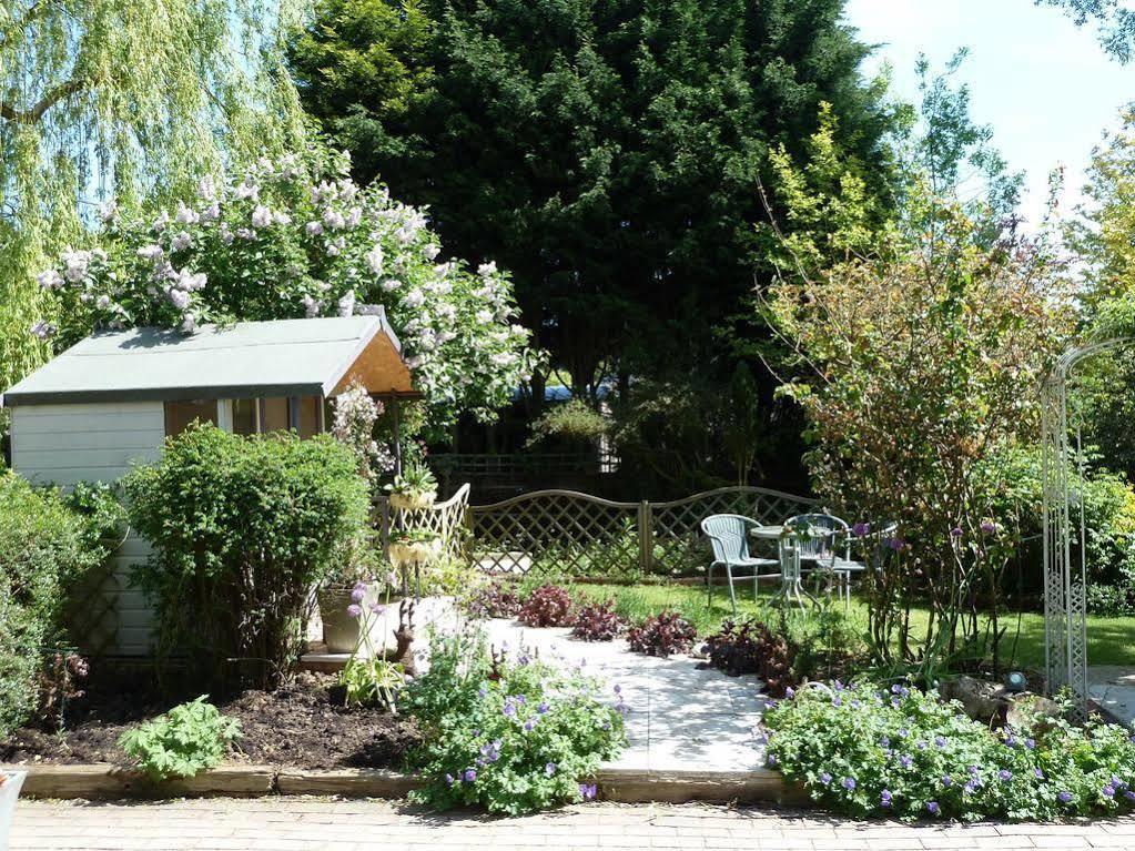 The Willows Guest House Takeley Kültér fotó