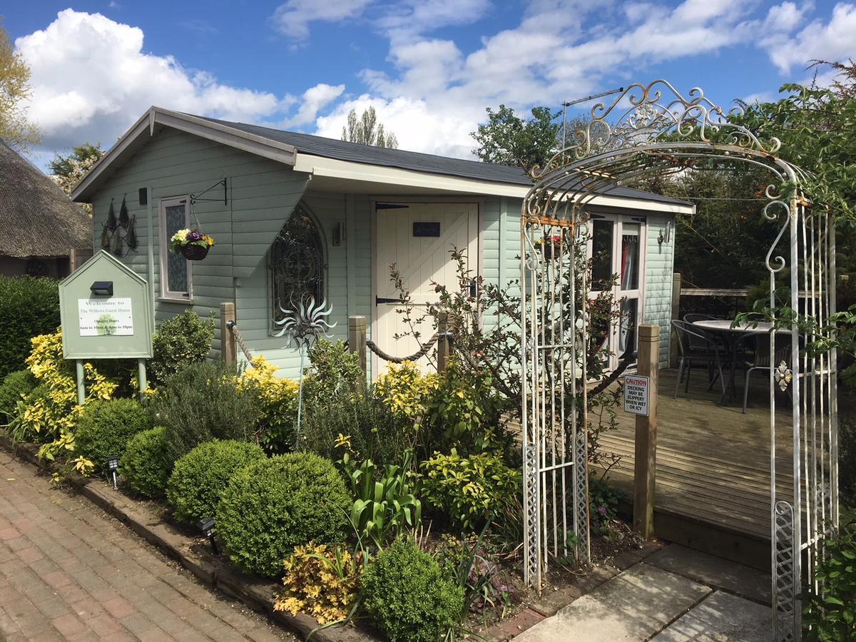 The Willows Guest House Takeley Kültér fotó